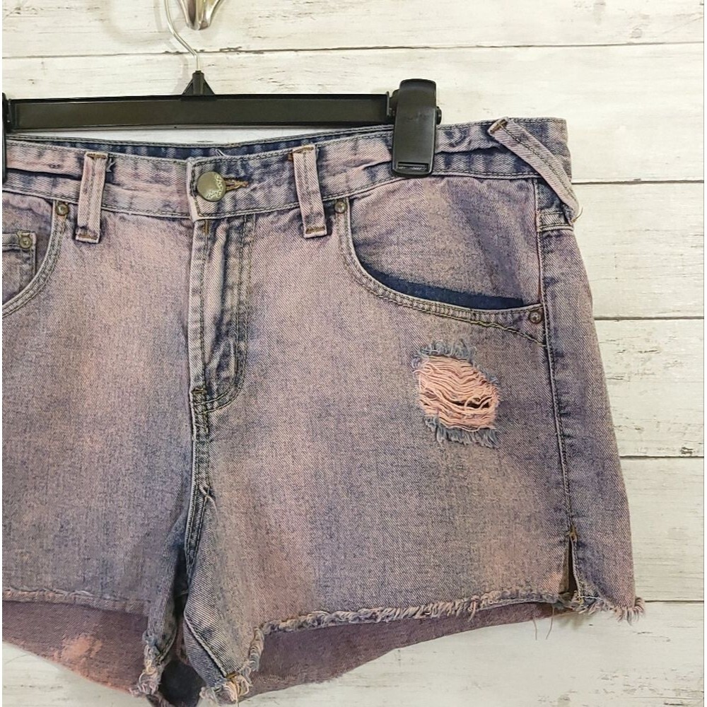 Free People Pink Acid Wash Black Distressed Thrashed Jean Shorts Size 31 - Picture 3 of 10